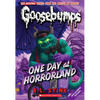 One Day at Horrorland (Classic Goosebumps #5): Volume 5 - Paperback