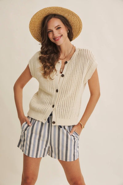 BREEZY NATURAL COTTON OPEN KNIT BUTTON-DOWN SWEATER VEST: NATURAL
